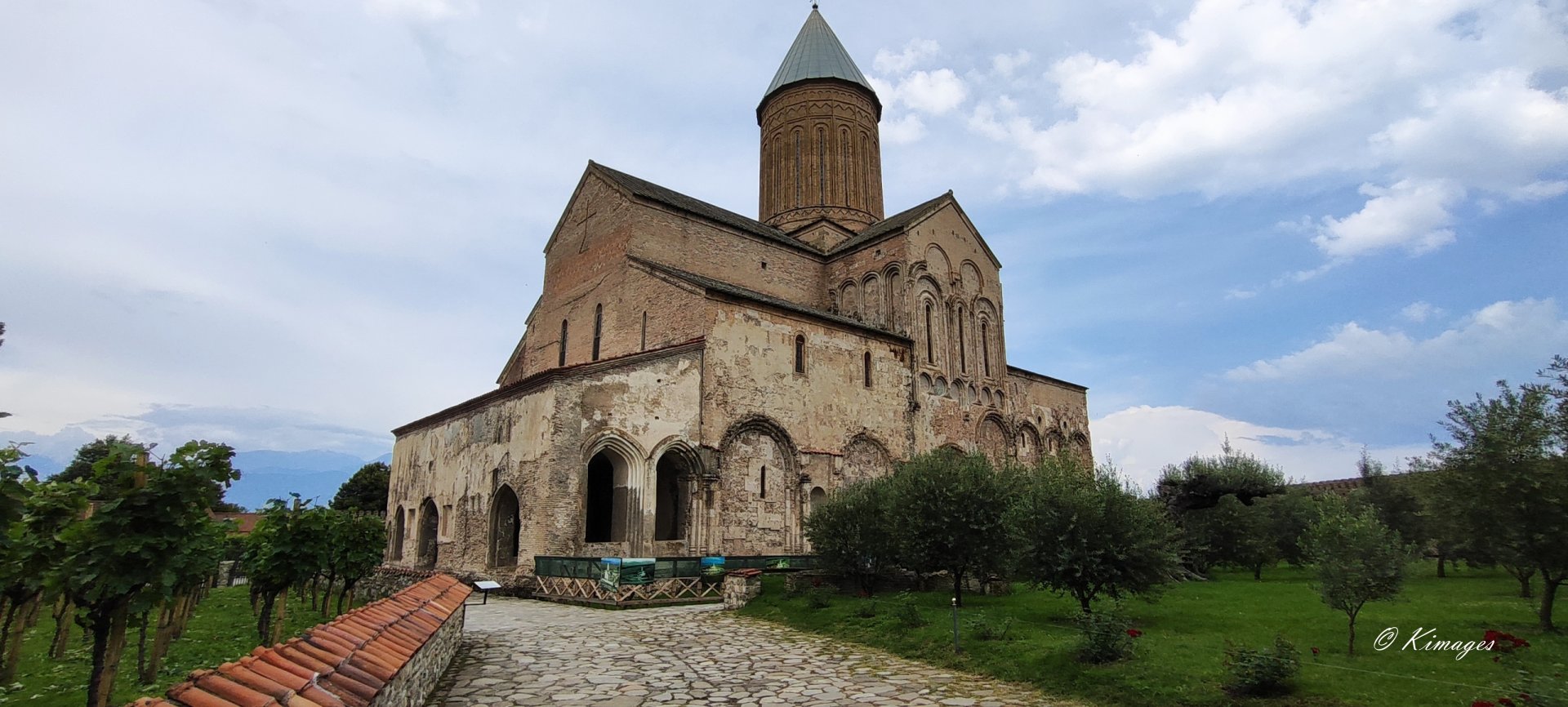 Kathetie et Ubdano