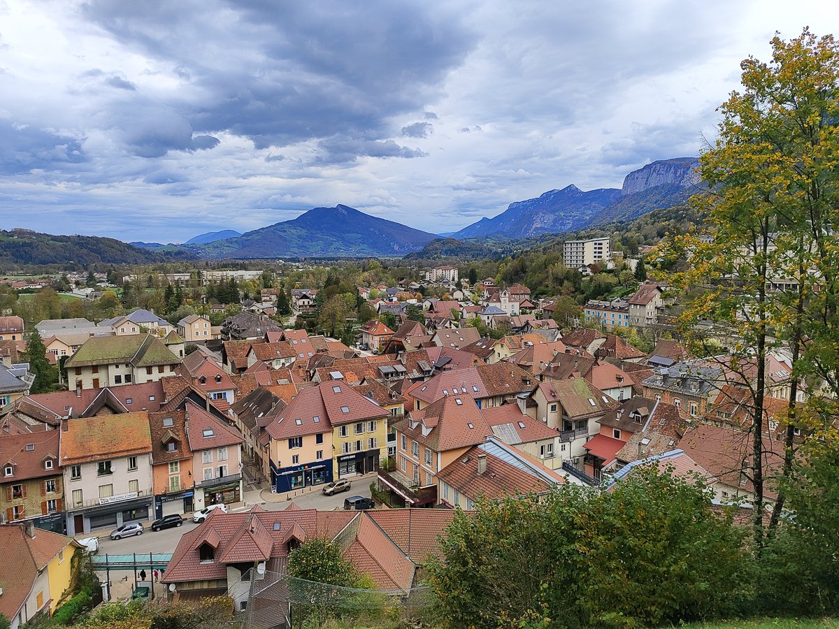 Chartreuse